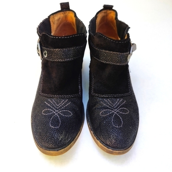 Naya Selma Black Sparkle Suede Leather Buckle Western Ankle Boots Size 7M - Picture 2 of 9